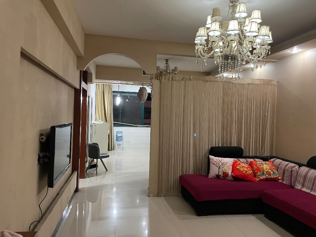 君临新世界 2室1厅1卫 2200.0元/月 君临新世界 2室1厅1卫 2200.0元/月