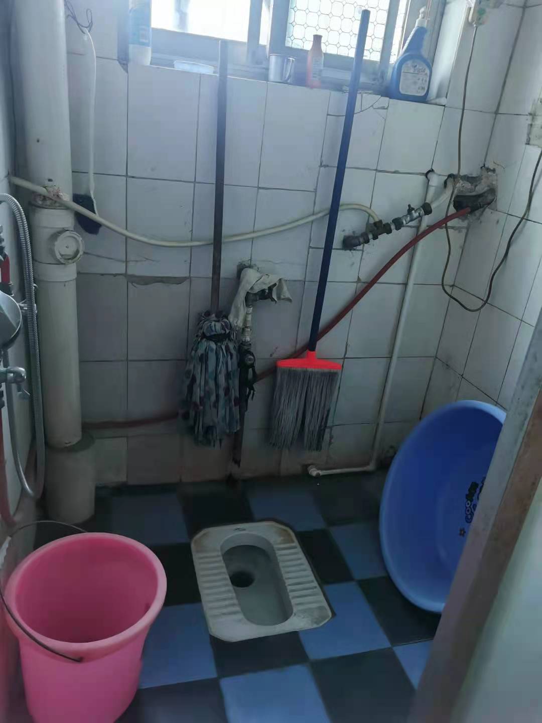 长青居民生活小区  3室1厅2卫    58.0万 长青居民生活小区  3室1厅2卫    58.0万卫生间