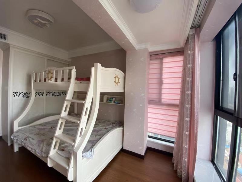 盛世桃源  3室2厅2卫    99.8万 盛世桃源  3室2厅2卫    99.8万卧室