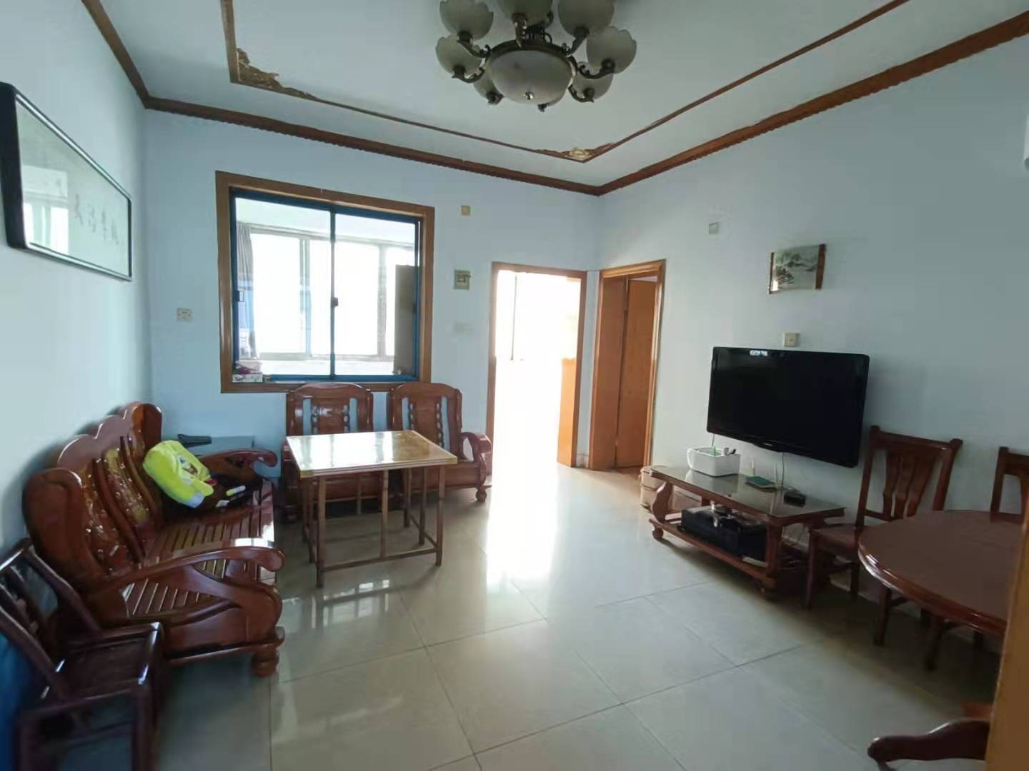 人民路散盘 3室2厅2卫 1000.0元/月 人民路散盘 3室2厅2卫 1000.0元/月室内图