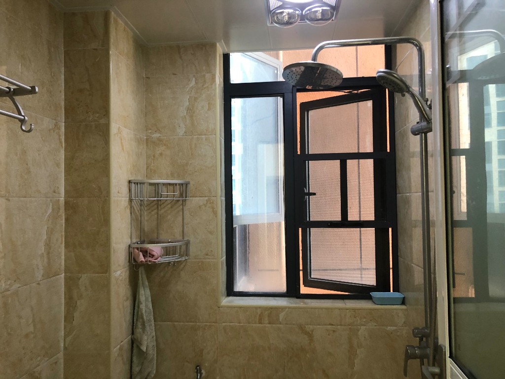 百弘学府城  3室2厅2卫    2100.0元/月 百弘学府城  3室2厅2卫    2100.0元/月室内图