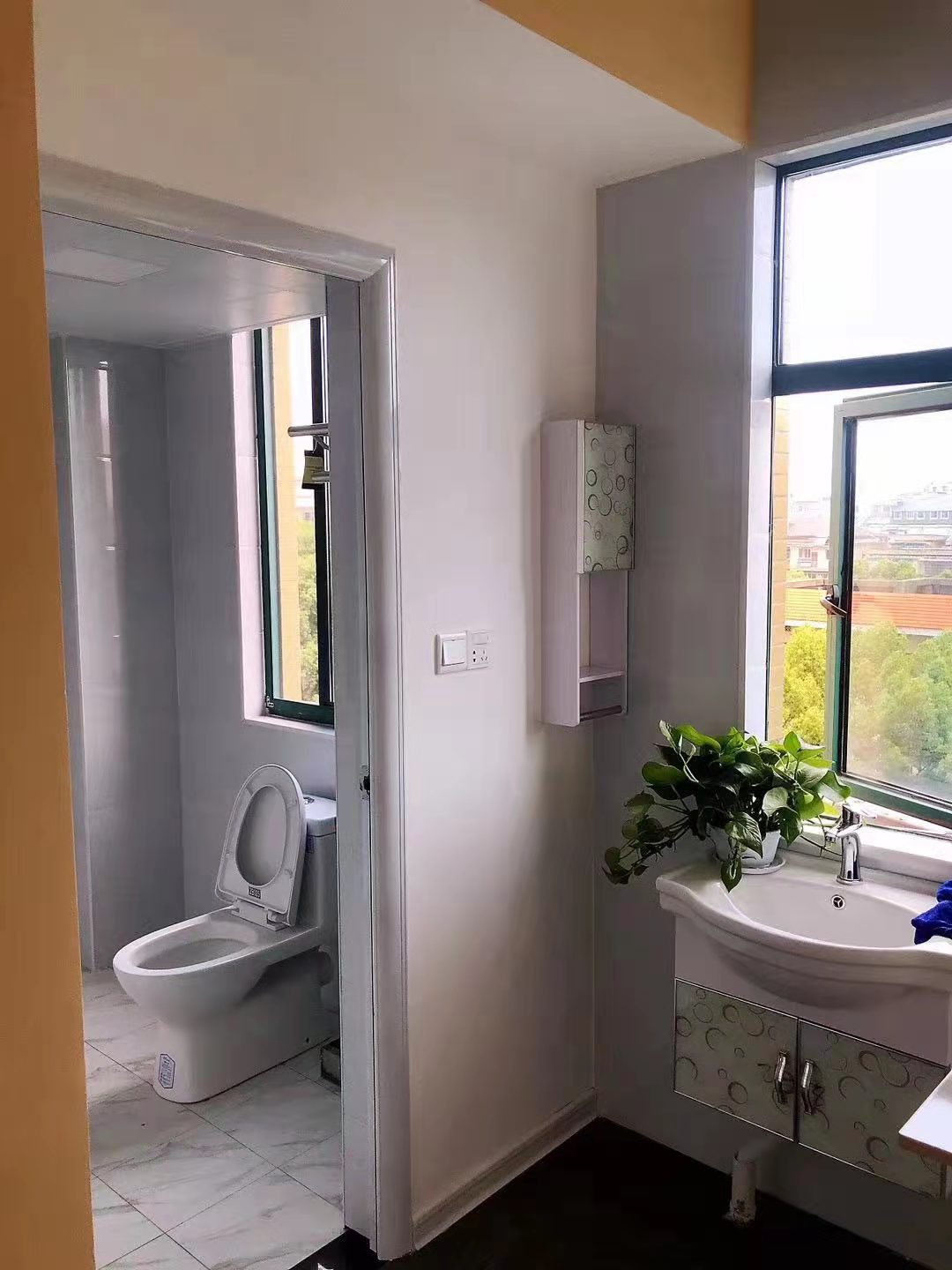 博林苑 4室2厅2卫 3200.0元/月 博林苑 4室2厅2卫 3200.0元/月室内图