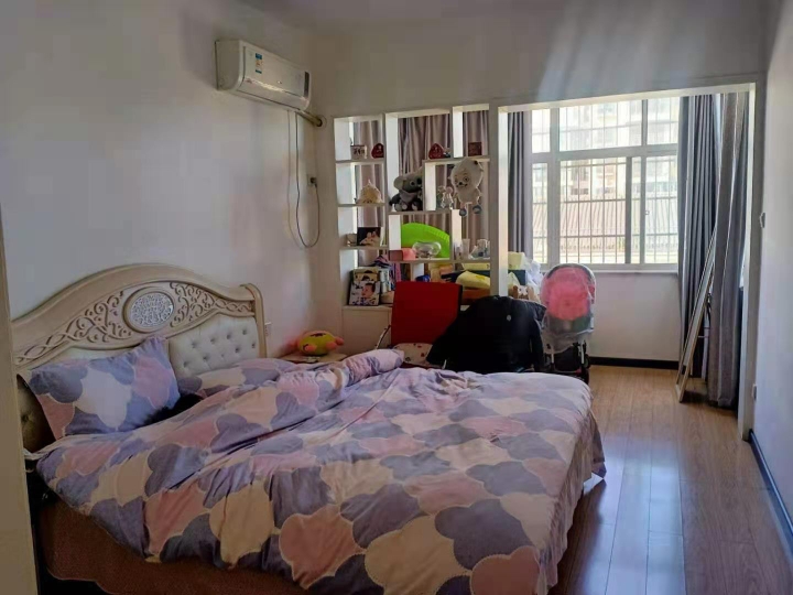 碧水馨城 3室2厅2卫 79.8万 碧水馨城 3室2厅2卫 79.8万卧室