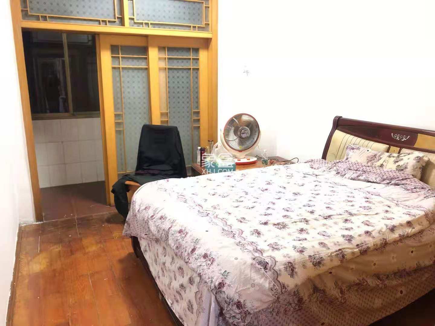 红旗村 2室2厅1卫 900.0元/月 红旗村 2室2厅1卫 900.0元/月室内图