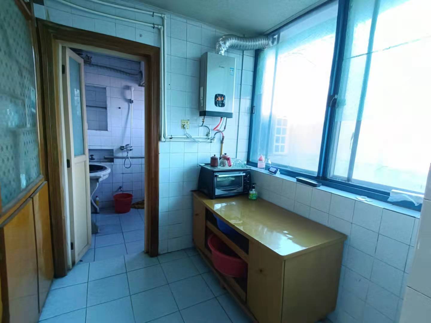 人民路散盘 3室2厅2卫 1000.0元/月 人民路散盘 3室2厅2卫 1000.0元/月室内图