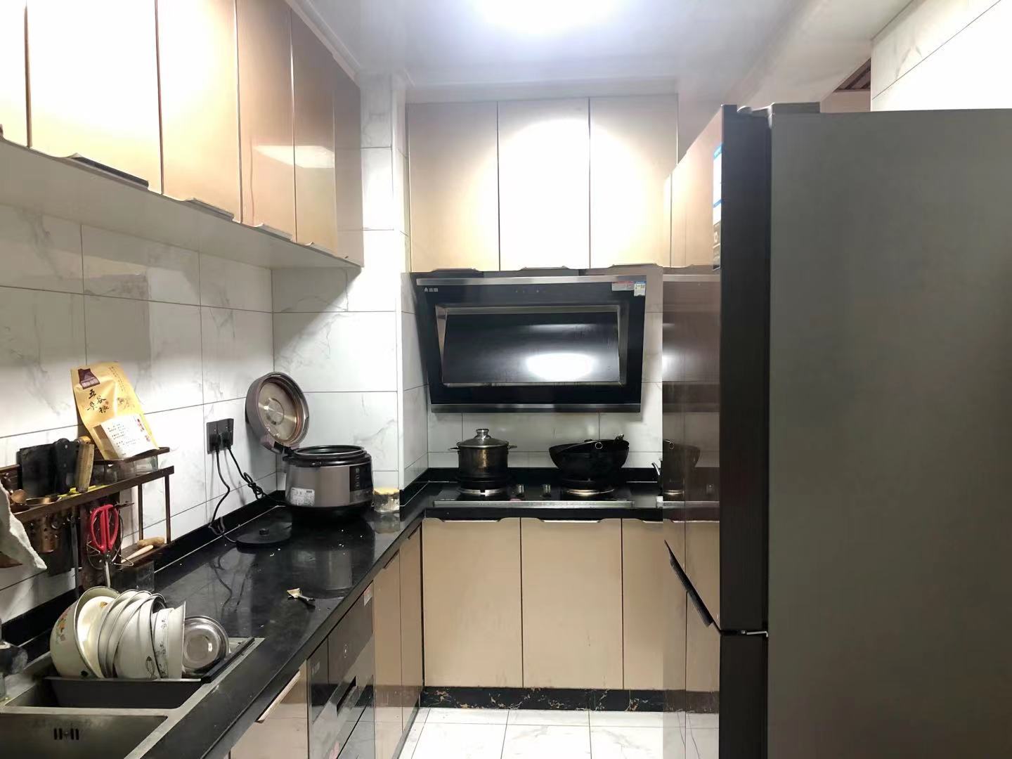 五江碧桂园城市广场 3室2厅2卫 2680.0元/月 五江碧桂园城市广场 3室2厅2卫 2680.0元/月室内图