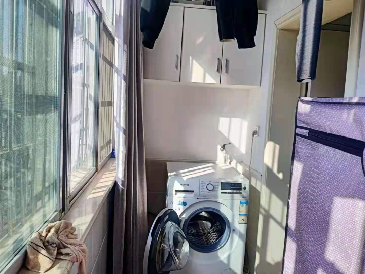 碧水馨城 3室2厅2卫 79.8万 碧水馨城 3室2厅2卫 79.8万客厅