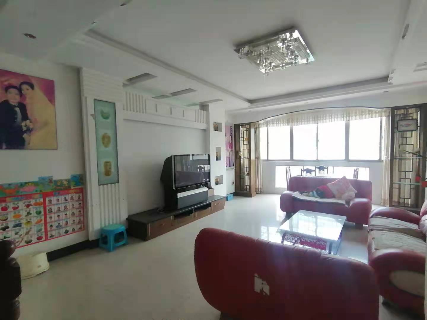 中大名苑  3室2厅2卫    1700.0元/月 中大名苑  3室2厅2卫    1700.0元/月室内图