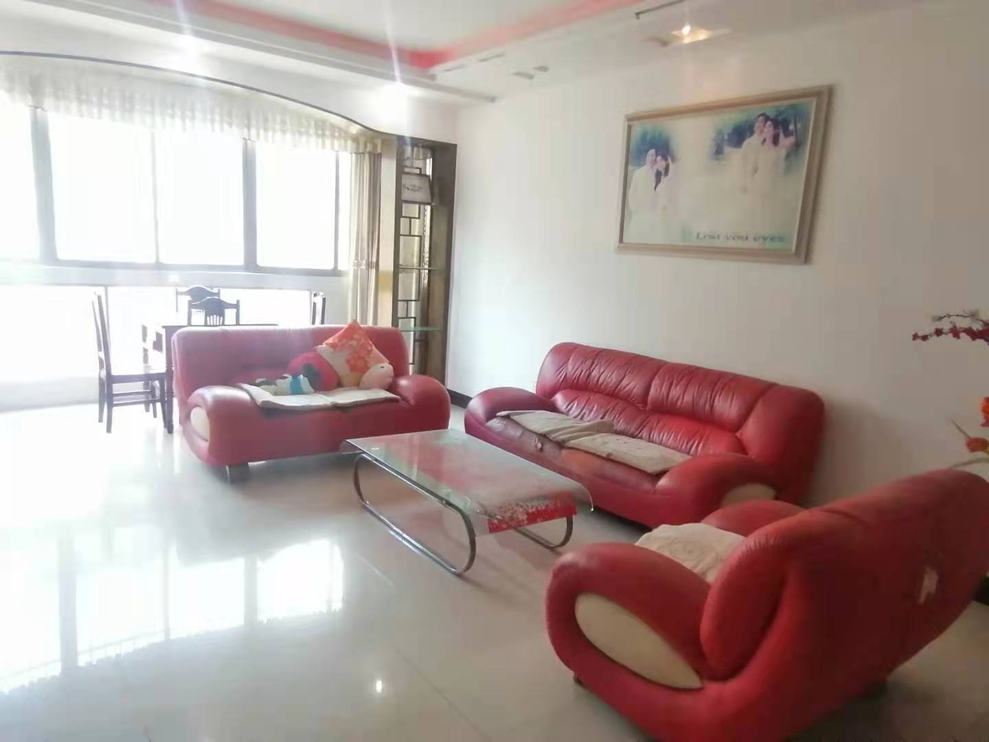 中大名苑  3室2厅2卫    1700.0元/月 中大名苑  3室2厅2卫    1700.0元/月室内图