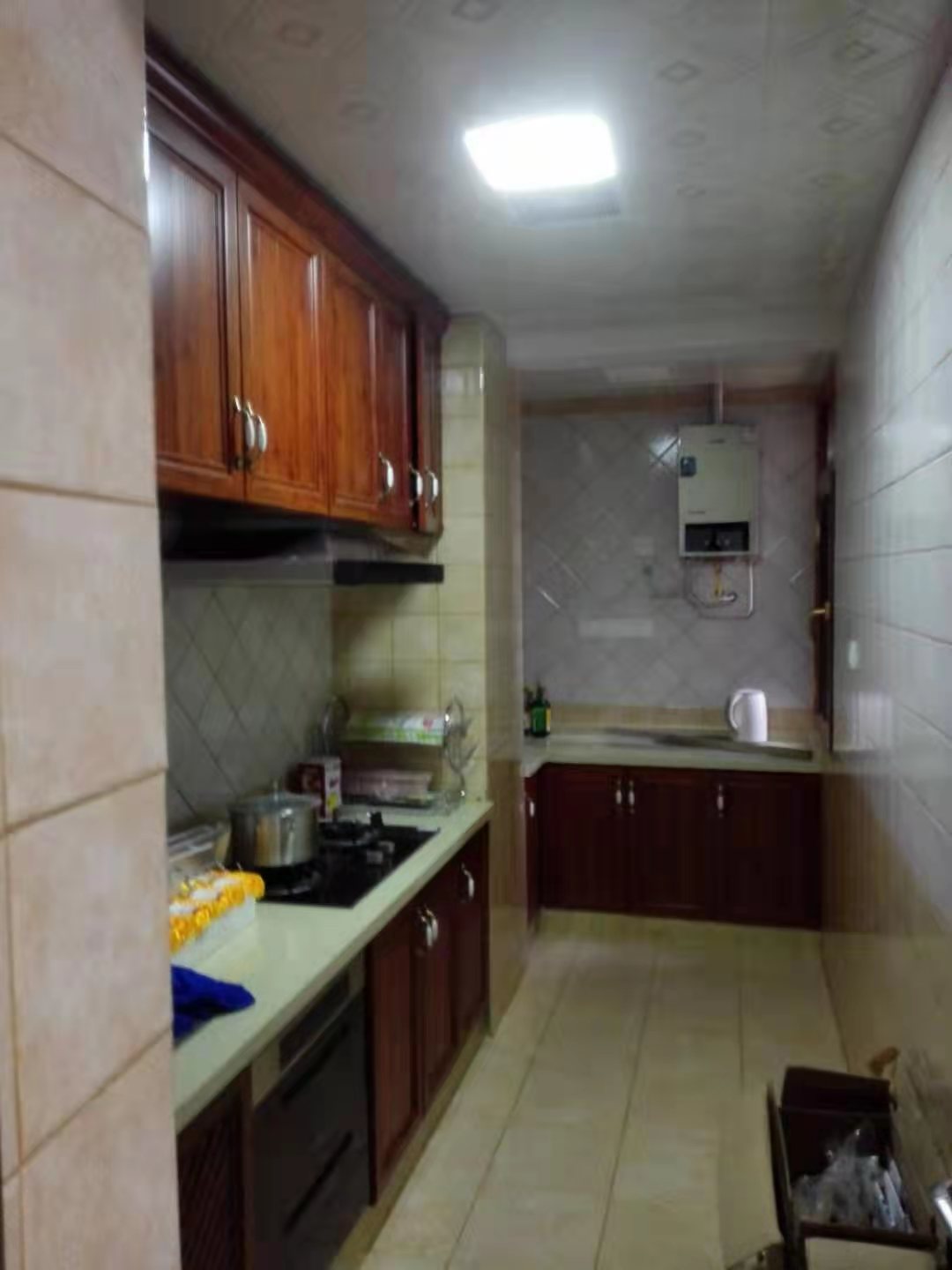 百弘学府城 3室2厅2卫 2000.0元/月 百弘学府城 3室2厅2卫 2000.0元/月室内图