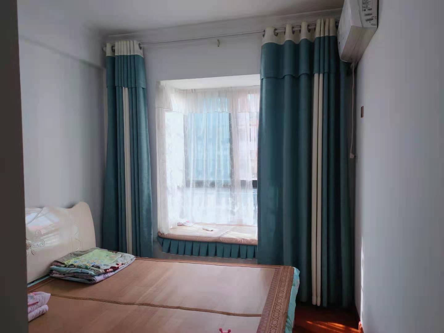 云山诗意 3室2厅2卫 90.0万 云山诗意 3室2厅2卫 90.0万客厅