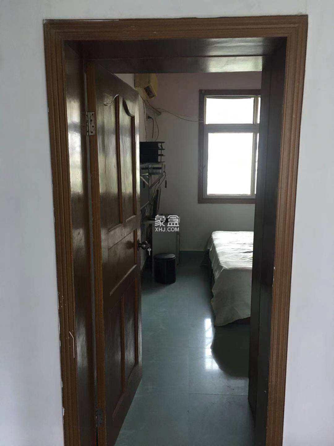 新华一村 2室1厅1卫 1300.0元/月 新华一村 2室1厅1卫 1300.0元/月室内图