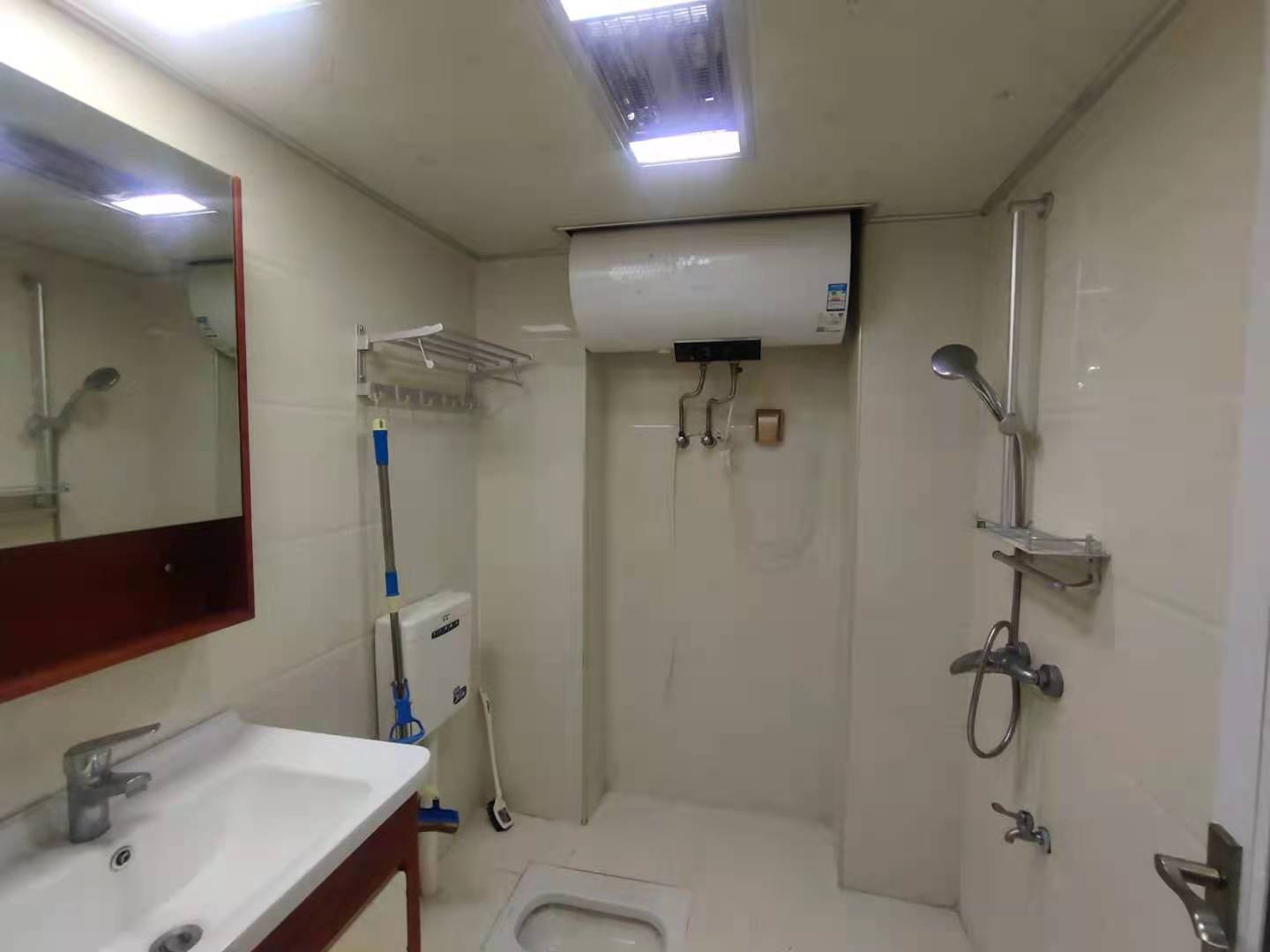 星达馨都  0室0厅0卫    31.0万 星达馨都  0室0厅0卫    31.0万卫生间