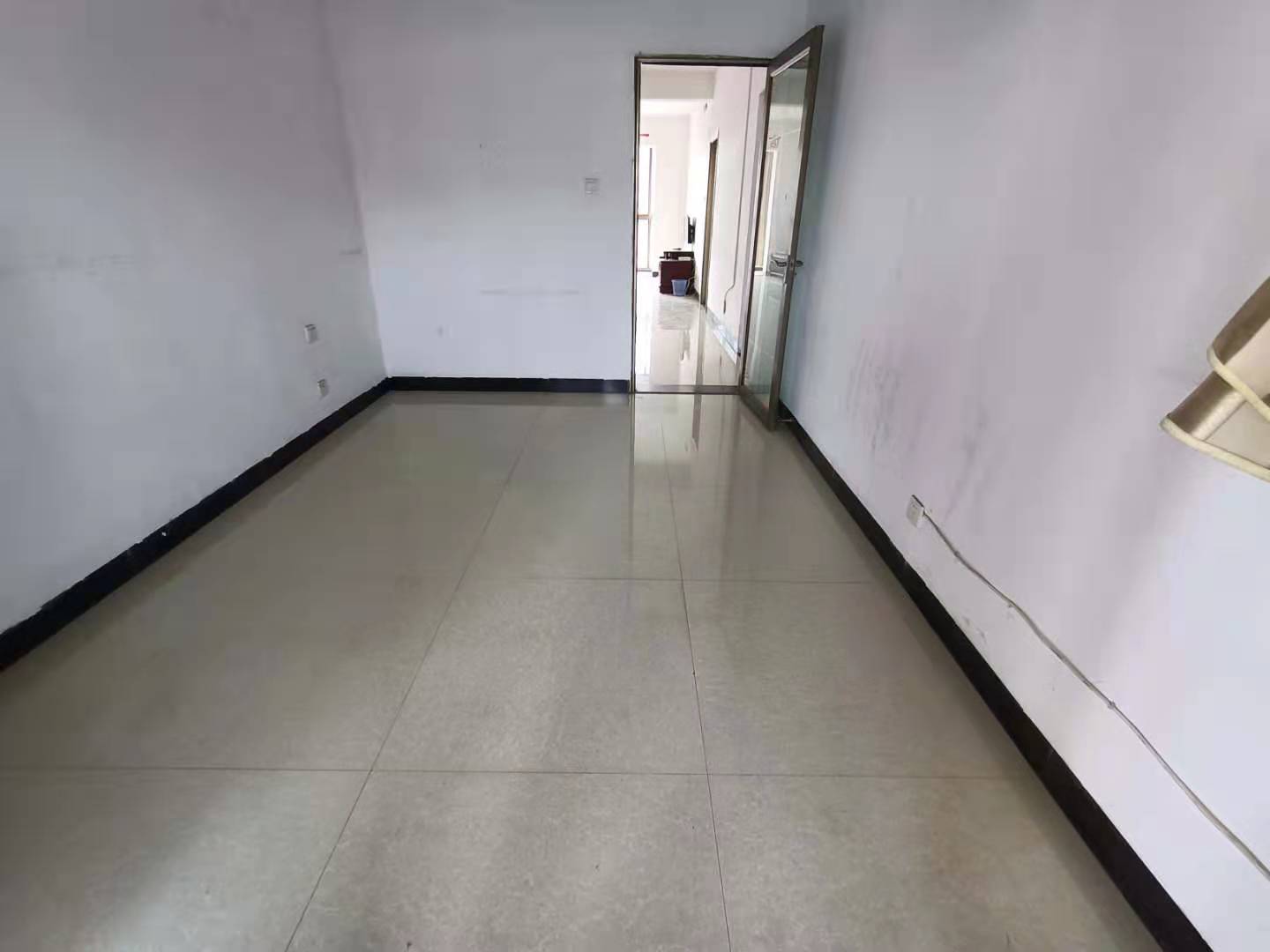 湘中园  3室2厅2卫    88.8万卧室