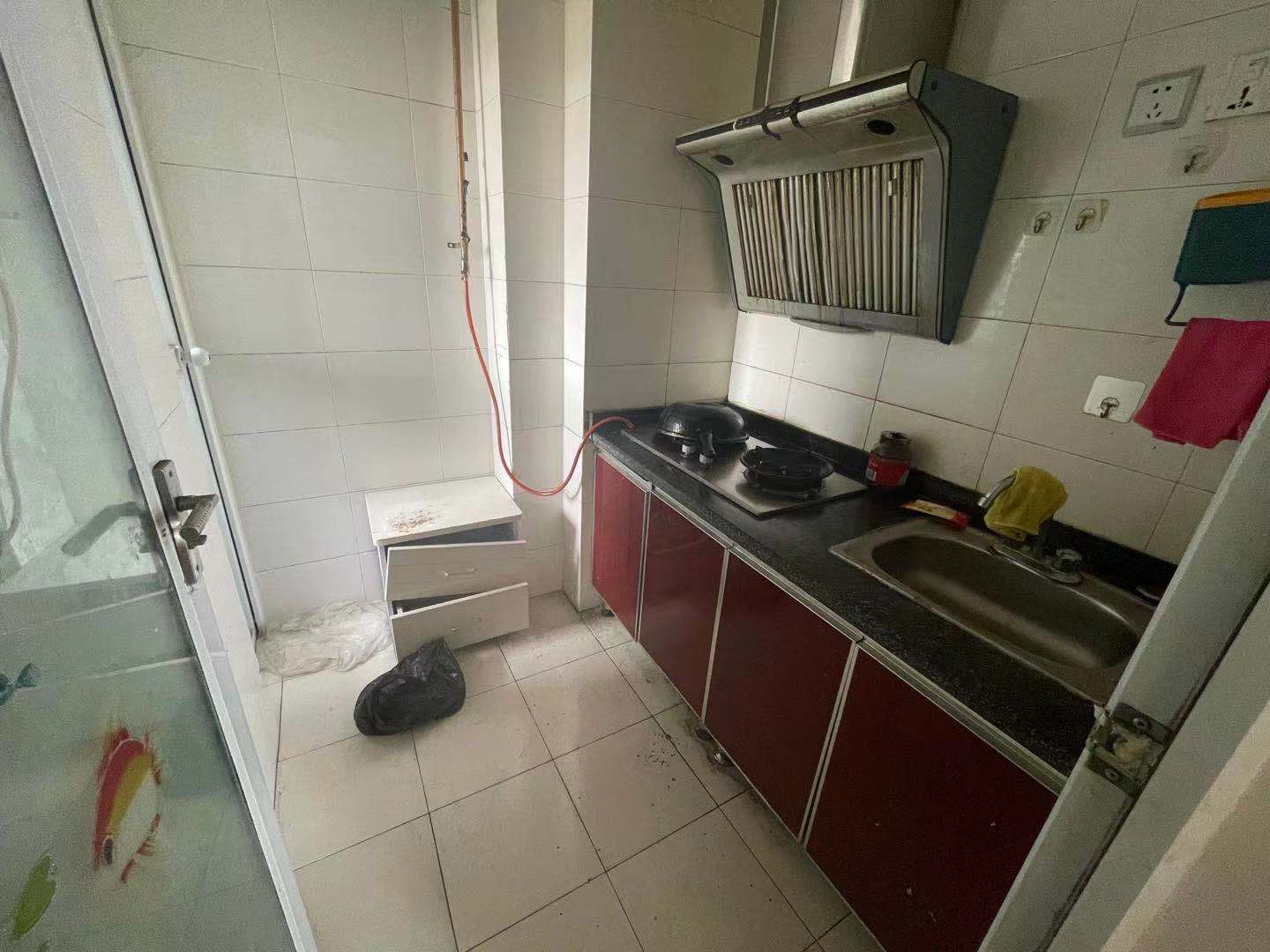 左右小区  2室1厅1卫    1800.0元/月 左右小区  2室1厅1卫    1800.0元/月室内图