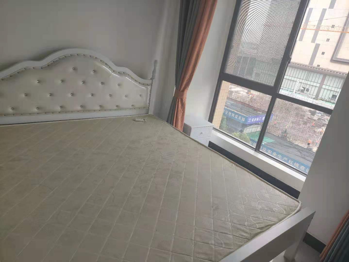 鑫苑鑫都汇南区  2室2厅1卫   2200.00元/月室内图