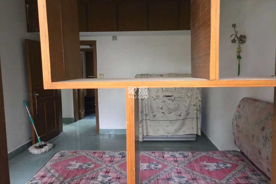 新华一村 2室1厅1卫 1300.0元/月 新华一村 2室1厅1卫 1300.0元/月室内图