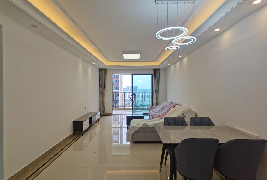 中海锦江城云熙一期  3室2厅2卫   2600.00元/月户型图