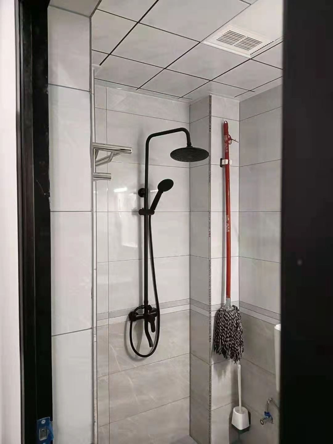 赫山新天地 1室1厅1卫 1400.0元/月 赫山新天地 1室1厅1卫 1400.0元/月室内图