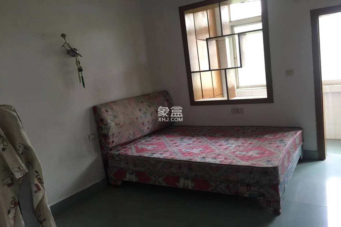 新华一村 2室1厅1卫 1300.0元/月 新华一村 2室1厅1卫 1300.0元/月室内图
