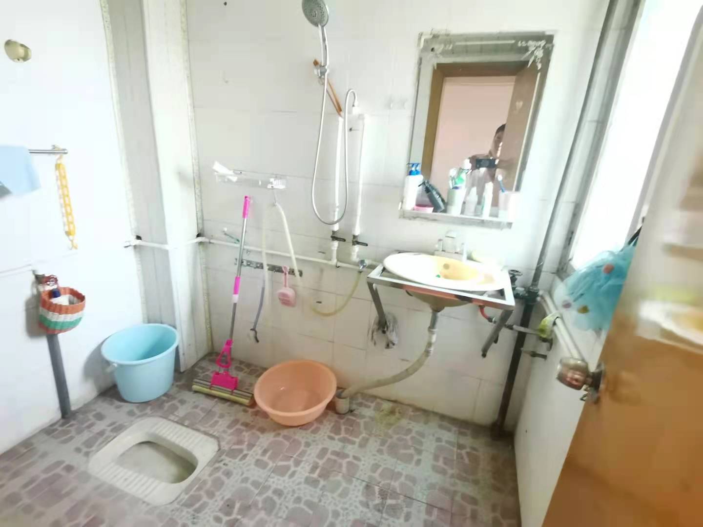 聚贤阁  2室2厅1卫    800.0元/月 聚贤阁  2室2厅1卫    800.0元/月室内图