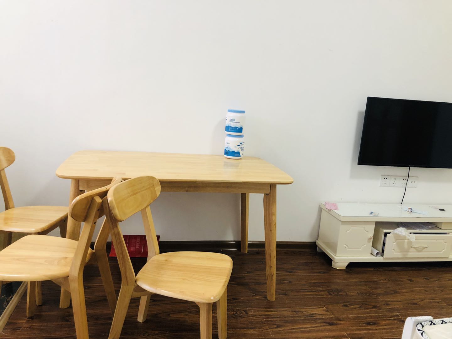 腾泰佳园 1室1厅1卫 1100.0元/月 腾泰佳园 1室1厅1卫 1100.0元/月室内图