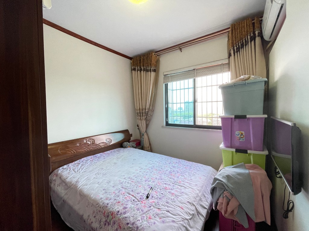 百江花园 3室2厅2卫 86.8万 百江花园 3室2厅2卫 86.8万客厅