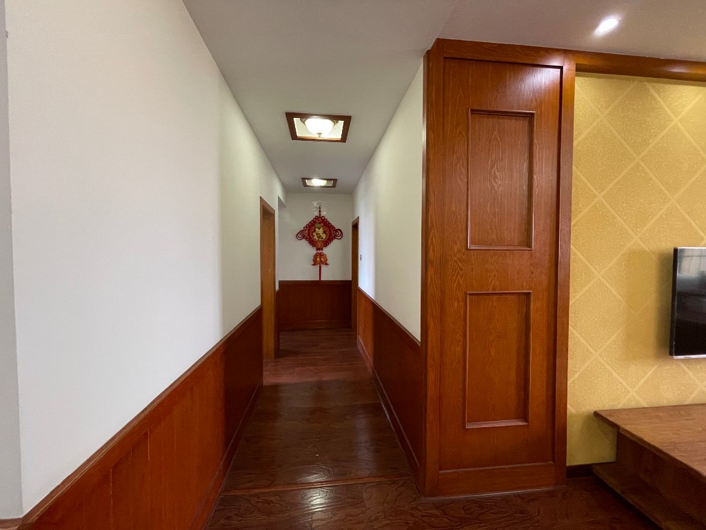 百江花园 3室2厅2卫 86.8万 百江花园 3室2厅2卫 86.8万客厅