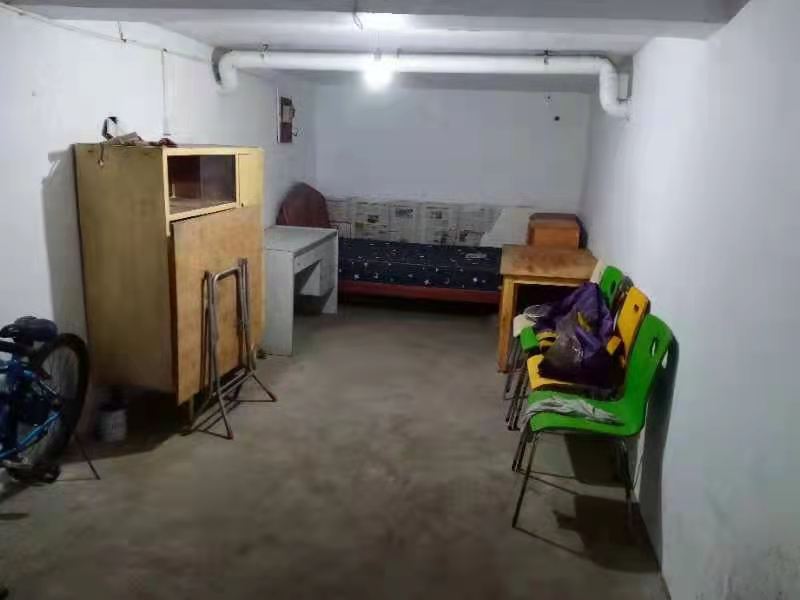 海华锦园 1室1厅1卫 700.0元/月 海华锦园 1室1厅1卫 700.0元/月室内图