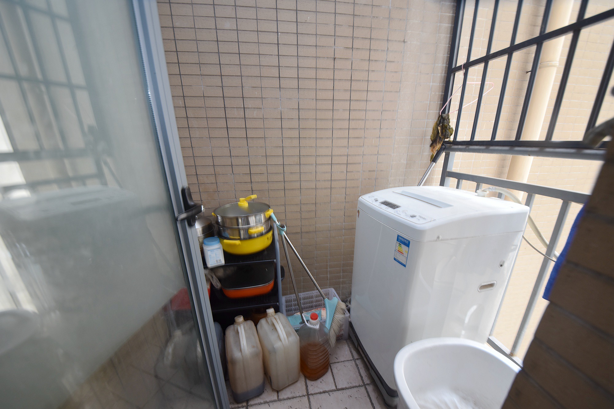 万博汇  3室2厅1卫    260.0万阳台A
