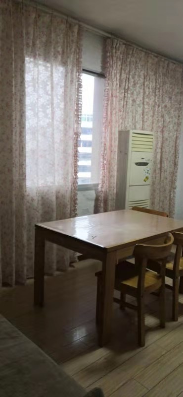 红旗北路散盘 3室2厅1卫 1200.0元/月 红旗北路散盘 3室2厅1卫 1200.0元/月室内图