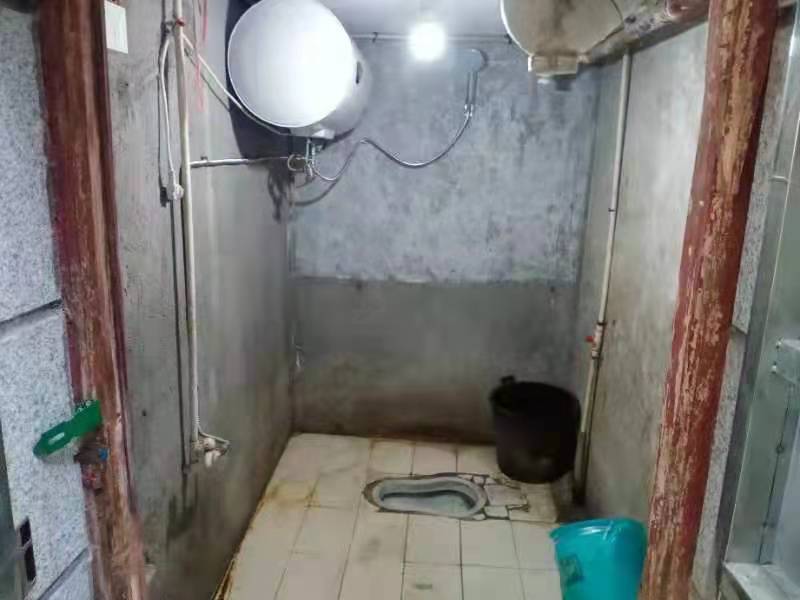 海华锦园 1室1厅1卫 700.0元/月 海华锦园 1室1厅1卫 700.0元/月室内图