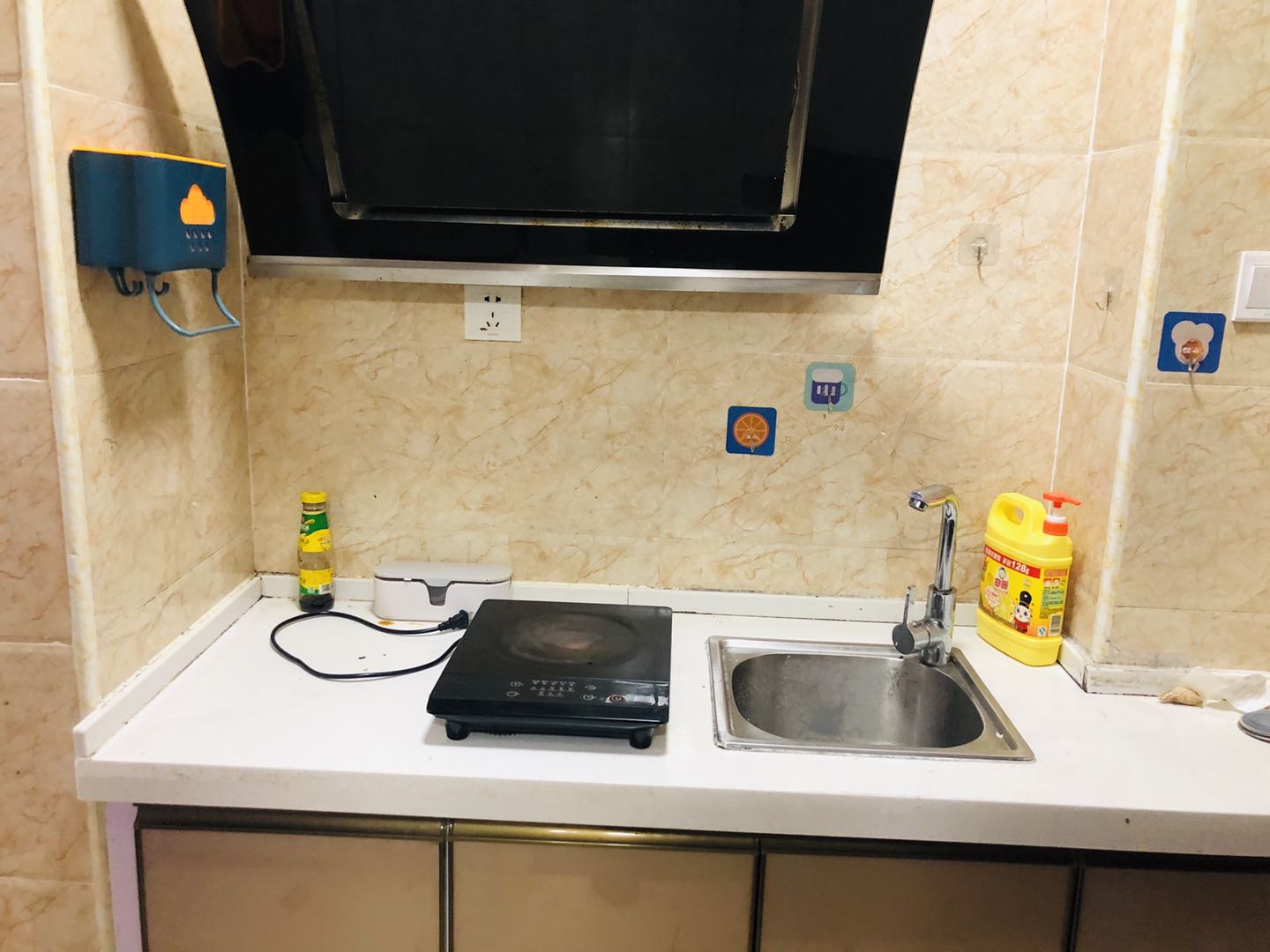 腾泰佳园 1室1厅1卫 1100.0元/月 腾泰佳园 1室1厅1卫 1100.0元/月室内图