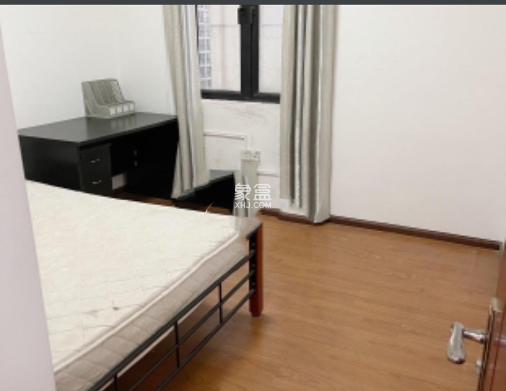 美的林城时代 6室2厅2卫 5500.00元/月 美的林城时代 6室2厅2卫 5500.00元/月室内图