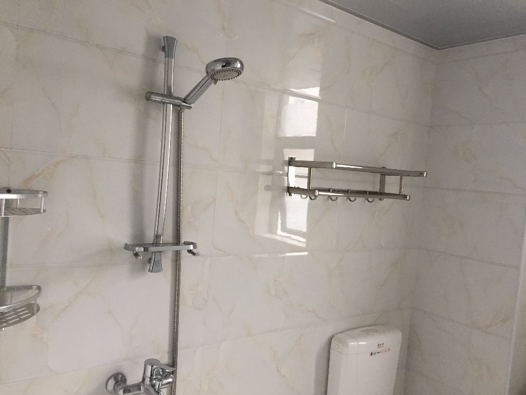 东城港湾 2室2厅1卫 2000.0元/月 东城港湾 2室2厅1卫 2000.0元/月室内图