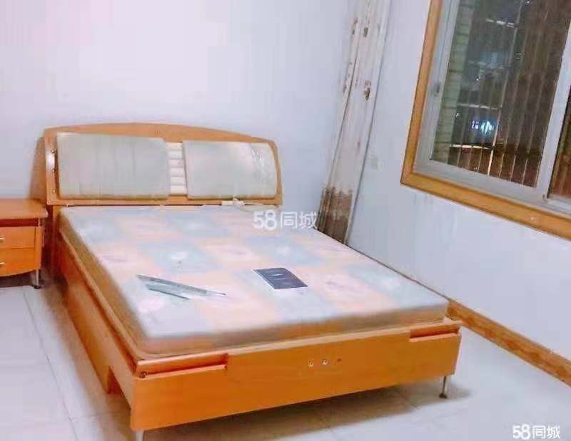 益清综合楼  3室2厅2卫    900.0元/月 益清综合楼  3室2厅2卫    900.0元/月室内图