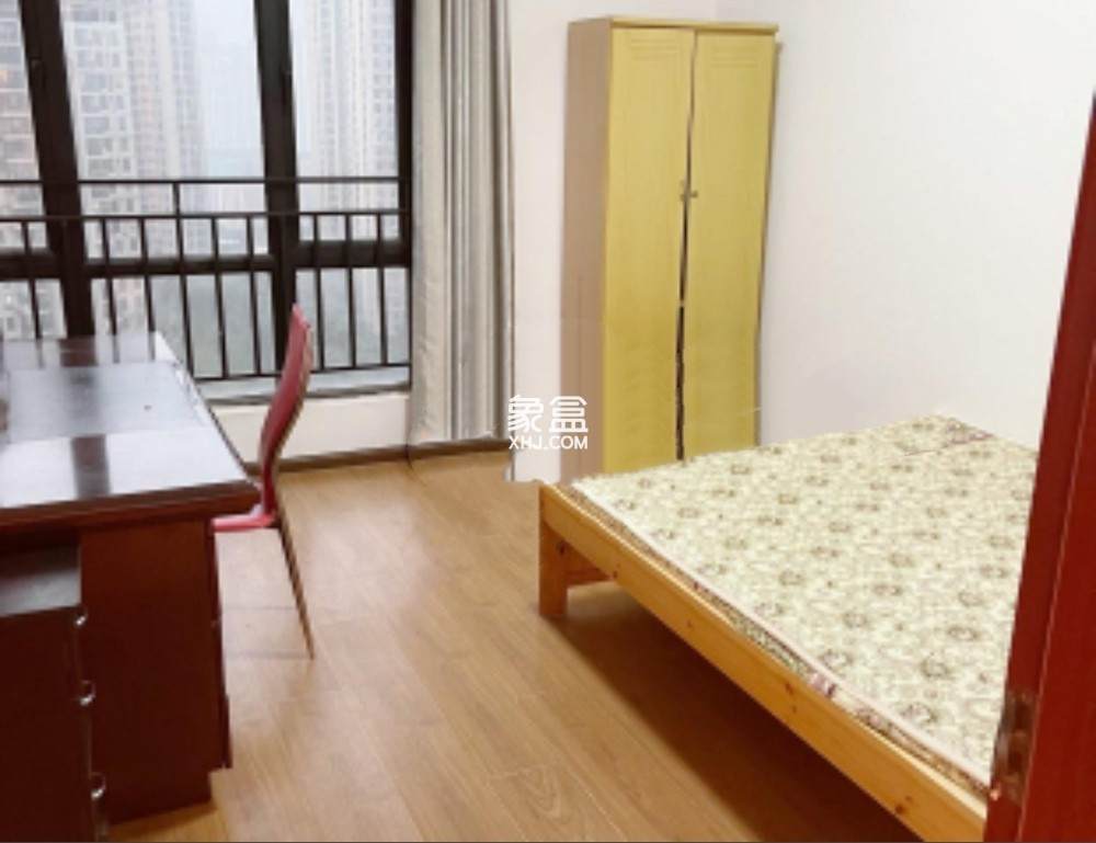 美的林城时代 6室2厅2卫 5500.00元/月 美的林城时代 6室2厅2卫 5500.00元/月室内图