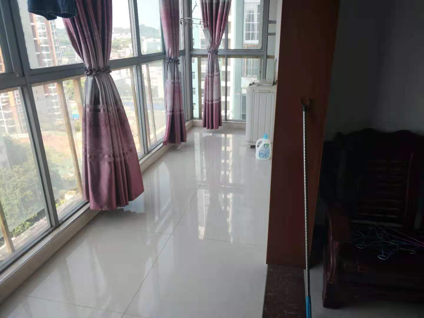 书香名邸一期 3室2厅1卫 2500.0元/月 书香名邸一期 3室2厅1卫 2500.0元/月室内图