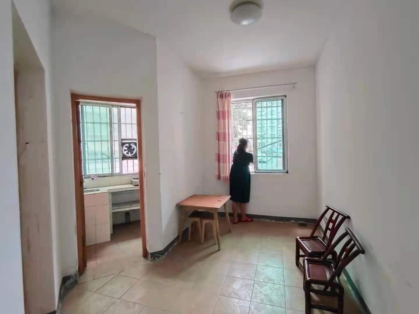 仁和小区 1室1厅1卫 500.00元/月 仁和小区 1室1厅1卫 500.00元/月室内图