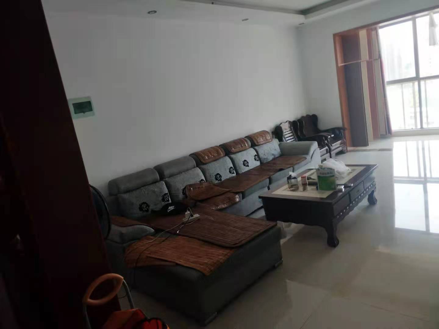 书香名邸一期 3室2厅1卫 2500.0元/月 书香名邸一期 3室2厅1卫 2500.0元/月室内图