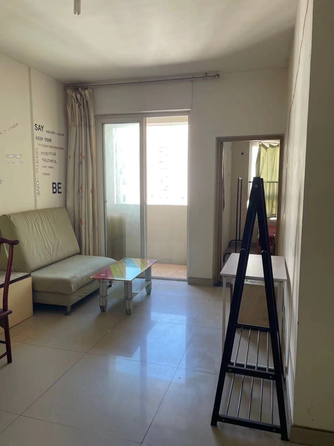 南湖锦苑 1室1厅1卫 1500.0元/月 南湖锦苑 1室1厅1卫 1500.0元/月室内图