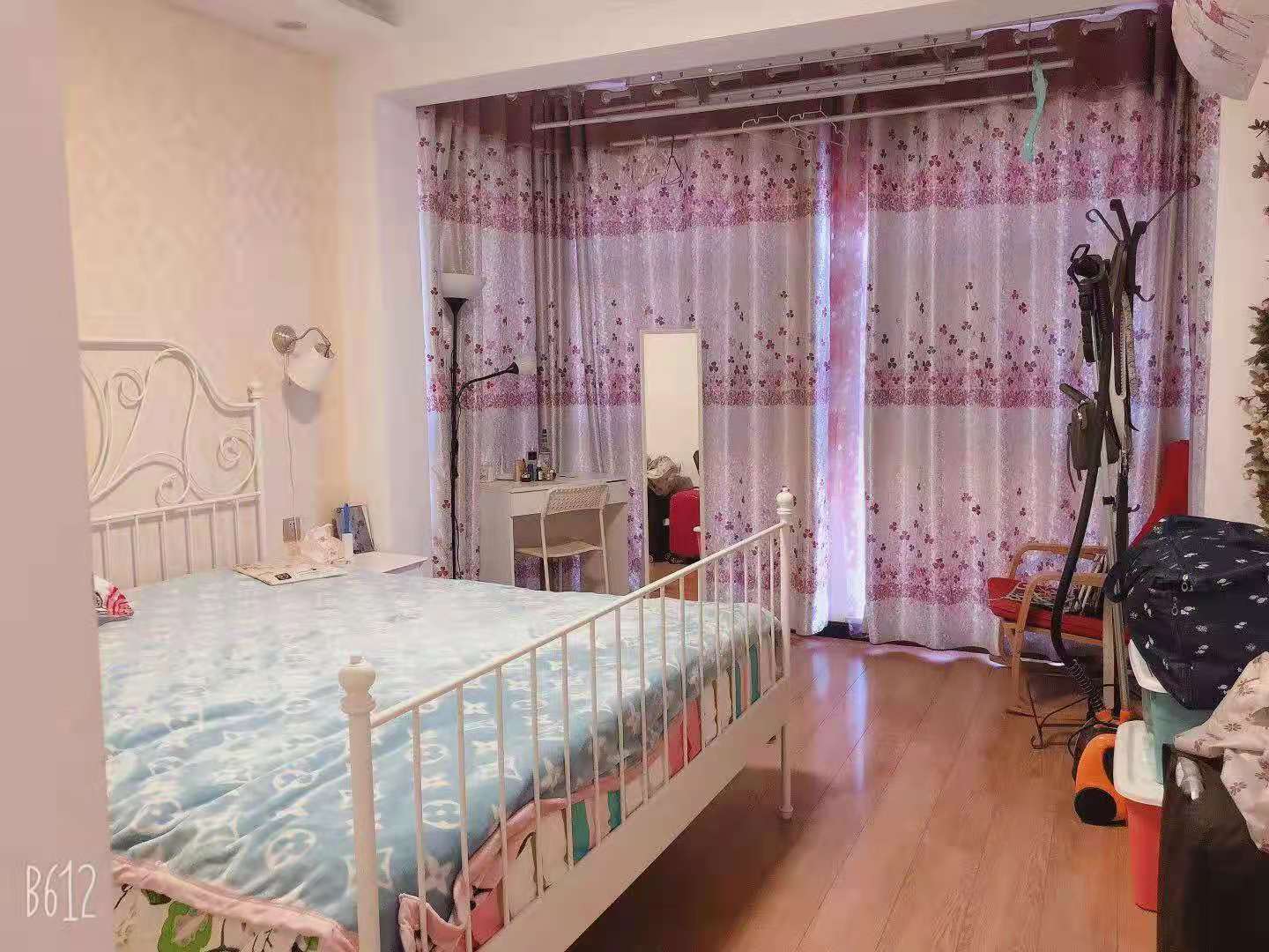 御景园  2室2厅1卫   59.80万卧室
