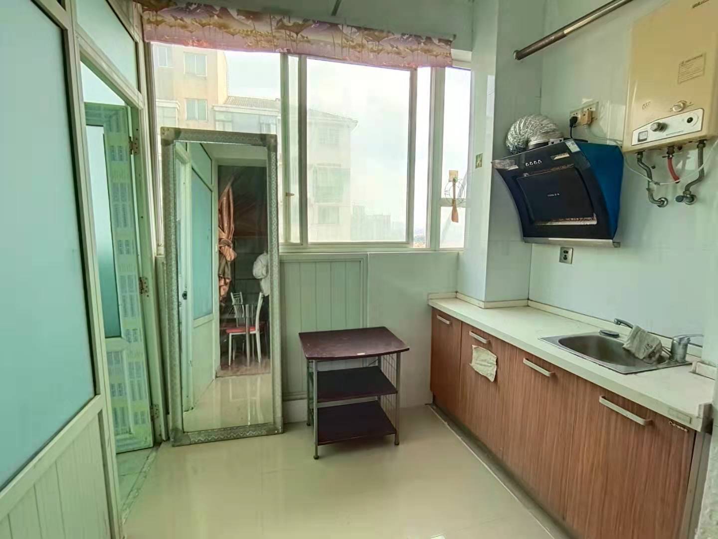 裕景龙苑 1室1厅1卫 800.00元/月 裕景龙苑 1室1厅1卫 800.00元/月室内图