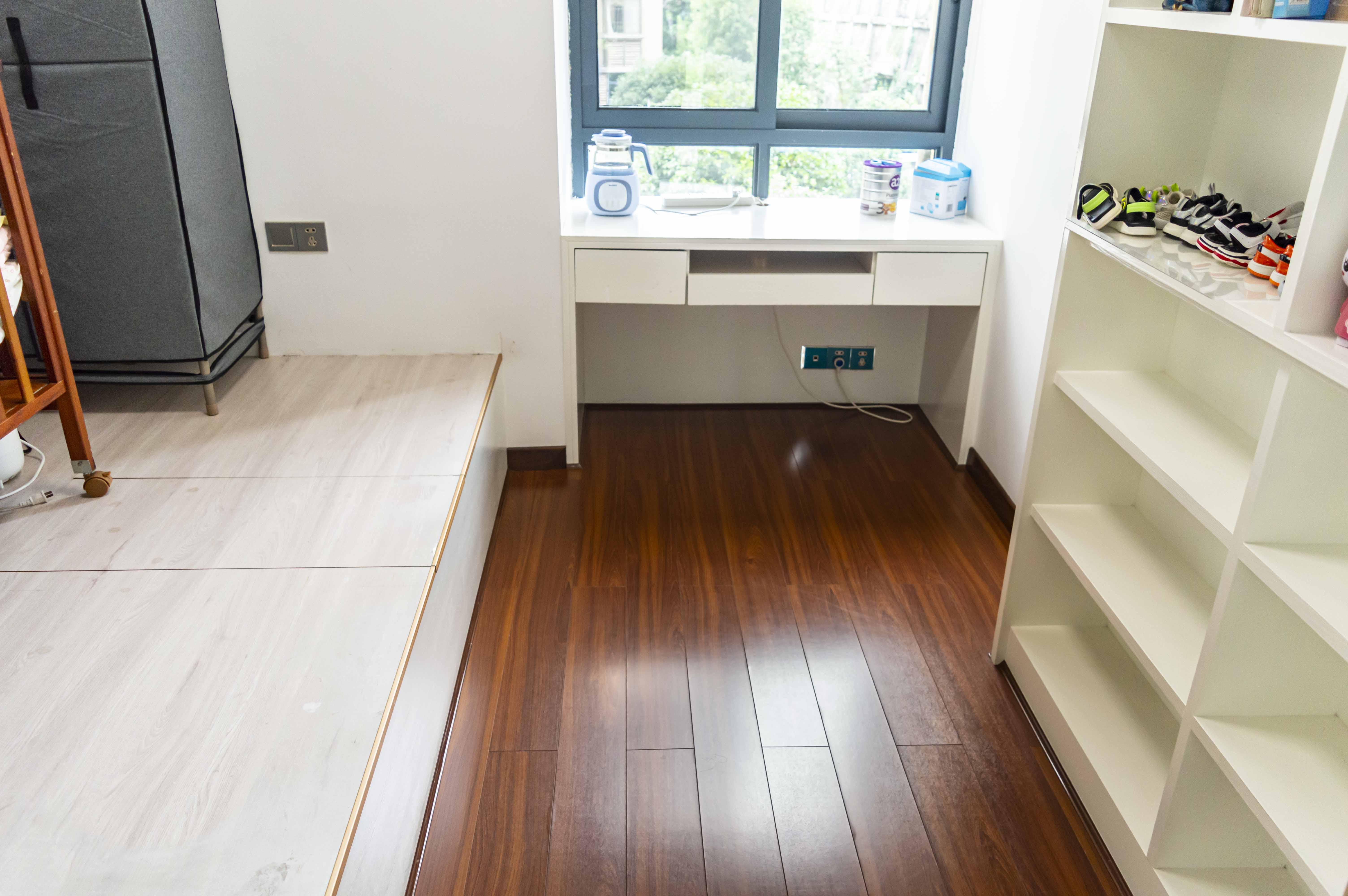 香格里拉 4室2厅2卫 100.0万 香格里拉 4室2厅2卫 100.0万客厅