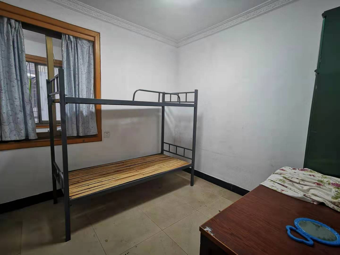 富竹苑 3室2厅2卫 1200.0元/月 富竹苑 3室2厅2卫 1200.0元/月室内图