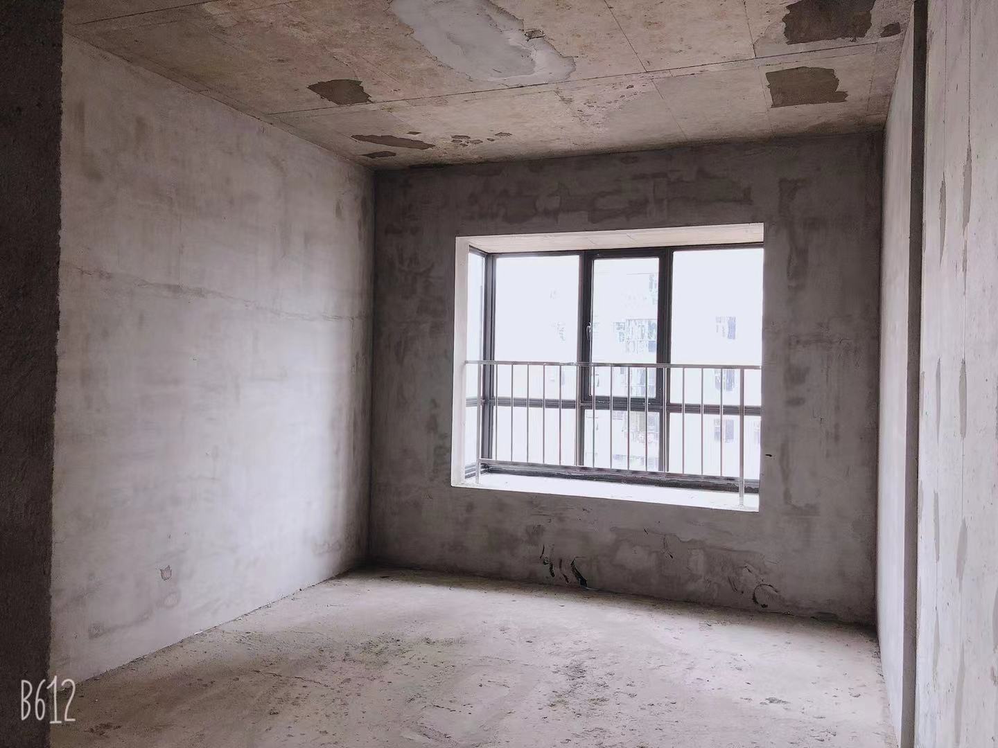 六合幸福里 4室2厅2卫 85.8万 六合幸福里 4室2厅2卫 85.8万卧室