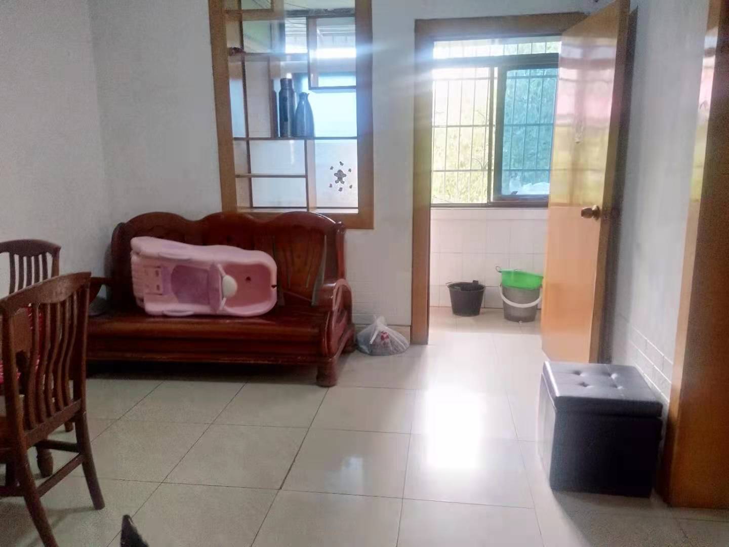 建设北路散盘 2室2厅1卫 700.0元/月 建设北路散盘 2室2厅1卫 700.0元/月室内图