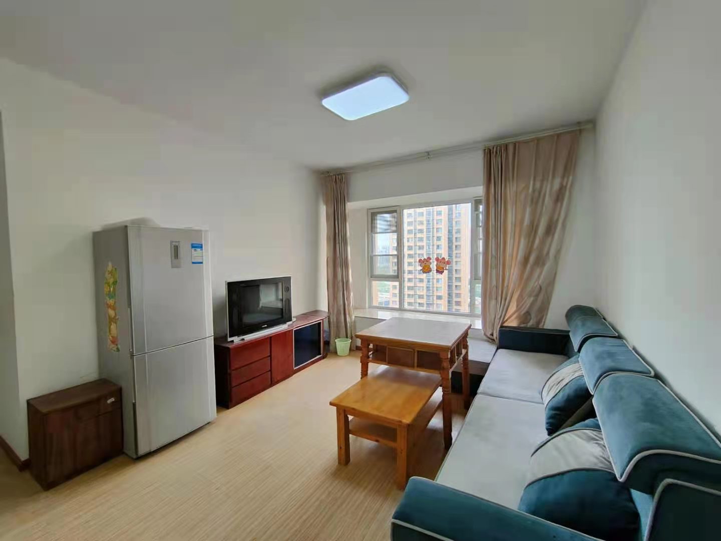 鑫苑鑫都汇南区  3室1厅1卫    1900.0元/月 鑫苑鑫都汇南区  3室1厅1卫    1900.0元/月室内图