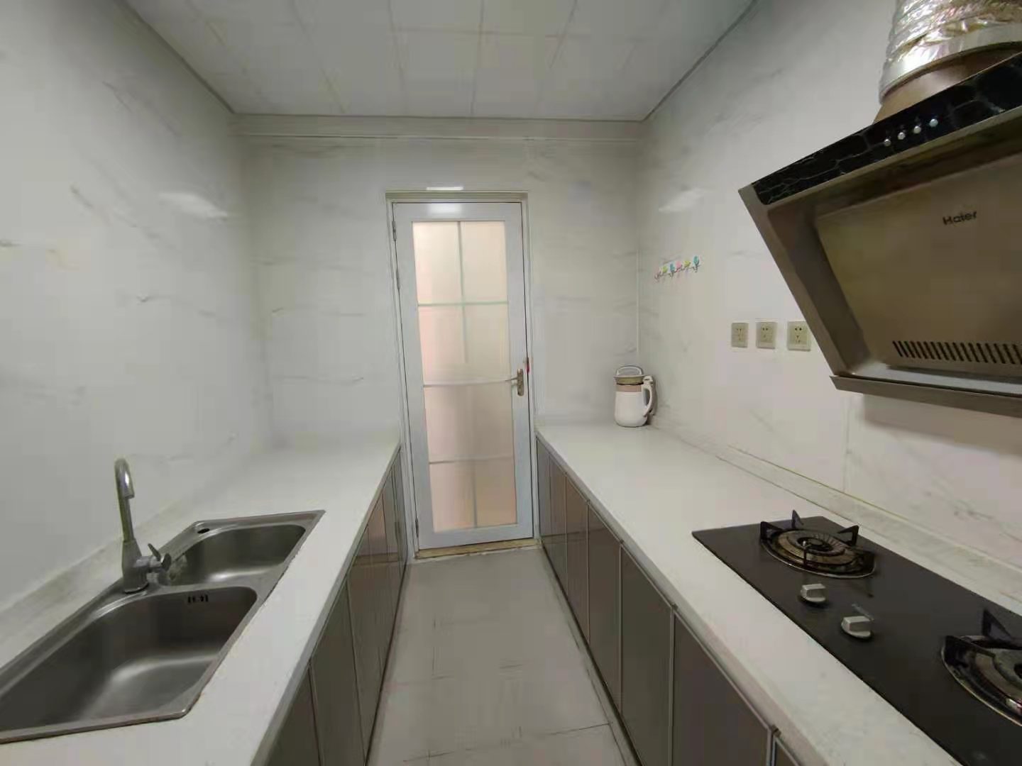 鑫苑鑫都汇南区  3室1厅1卫    1900.0元/月 鑫苑鑫都汇南区  3室1厅1卫    1900.0元/月室内图