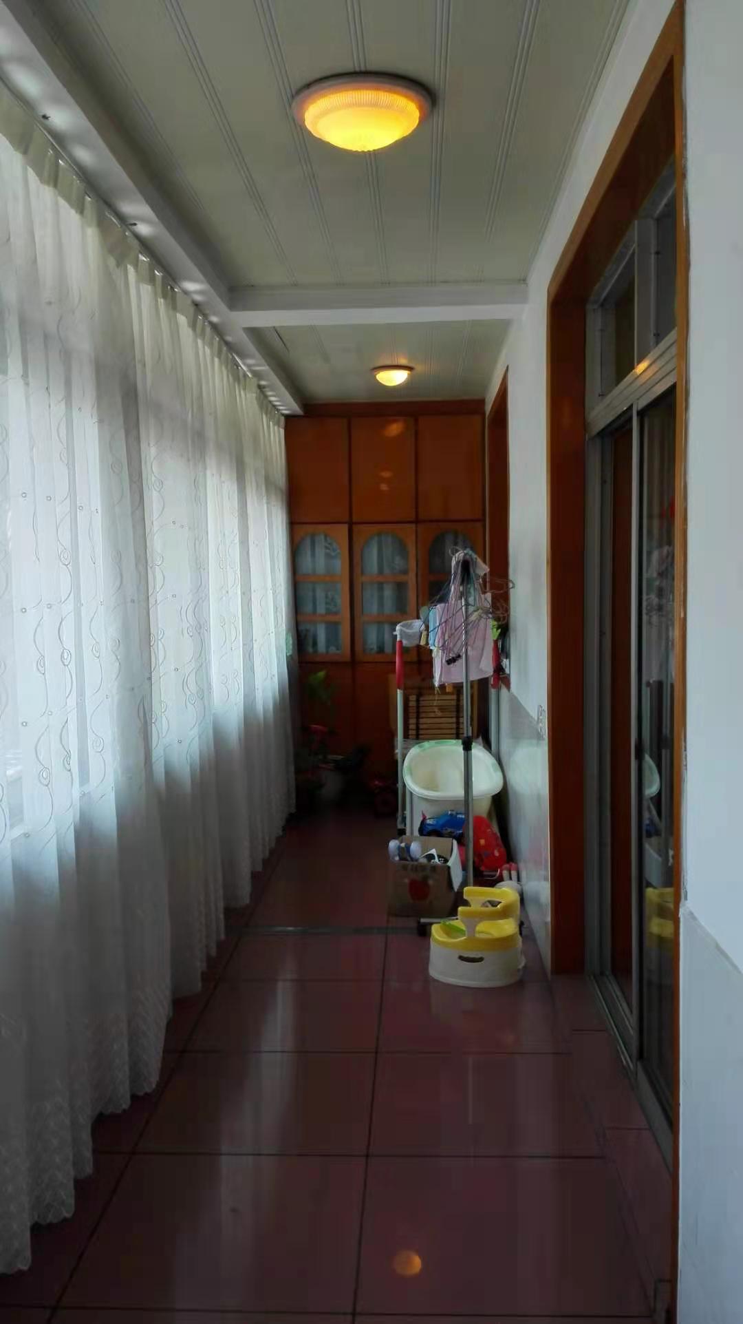 荷叶大楼 3室1厅1卫 800.0元/月 荷叶大楼 3室1厅1卫 800.0元/月室内图